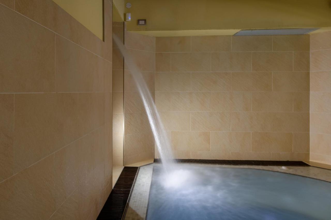 Residenza Porta Volta Aparthotel Milan Bagian luar foto