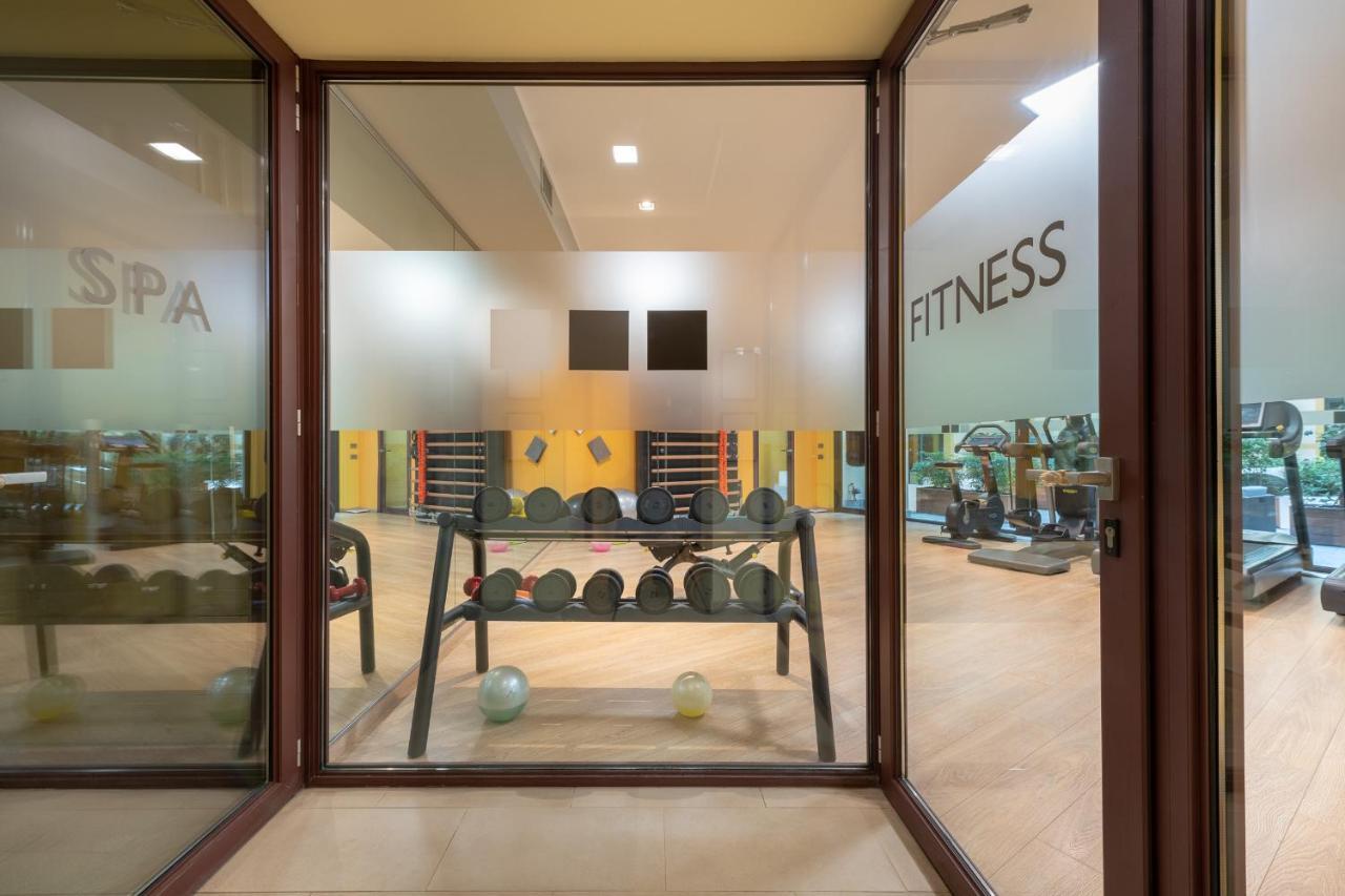 Residenza Porta Volta Aparthotel Milan Bagian luar foto