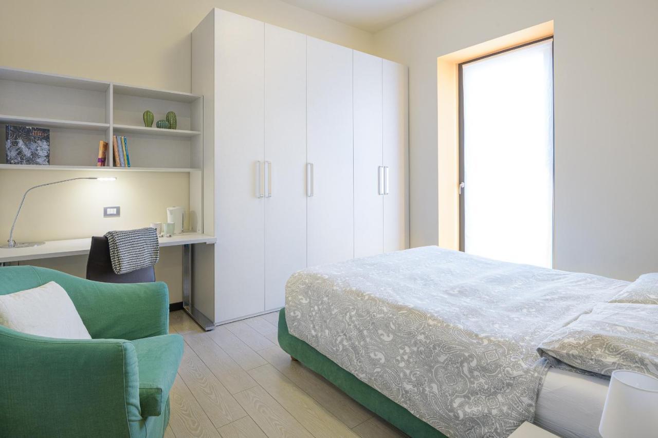 Residenza Porta Volta Aparthotel Milan Bagian luar foto